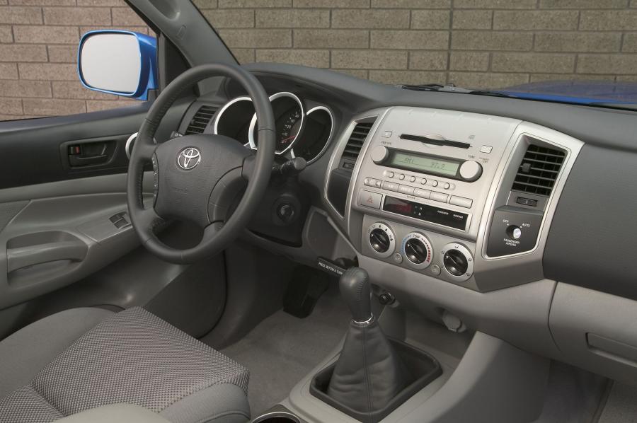  Toyota Tacoma 2006 года  (фото 9 из 84)